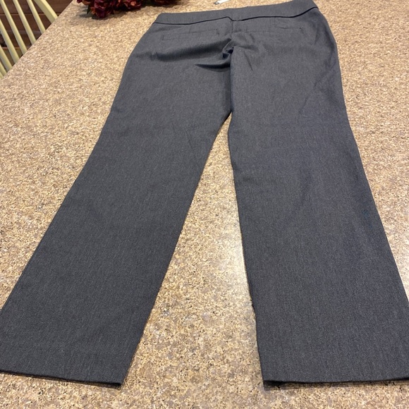 Liz Claiborne Lisa 4P Petite Pull on Gray Pants - Picture 12 of 13